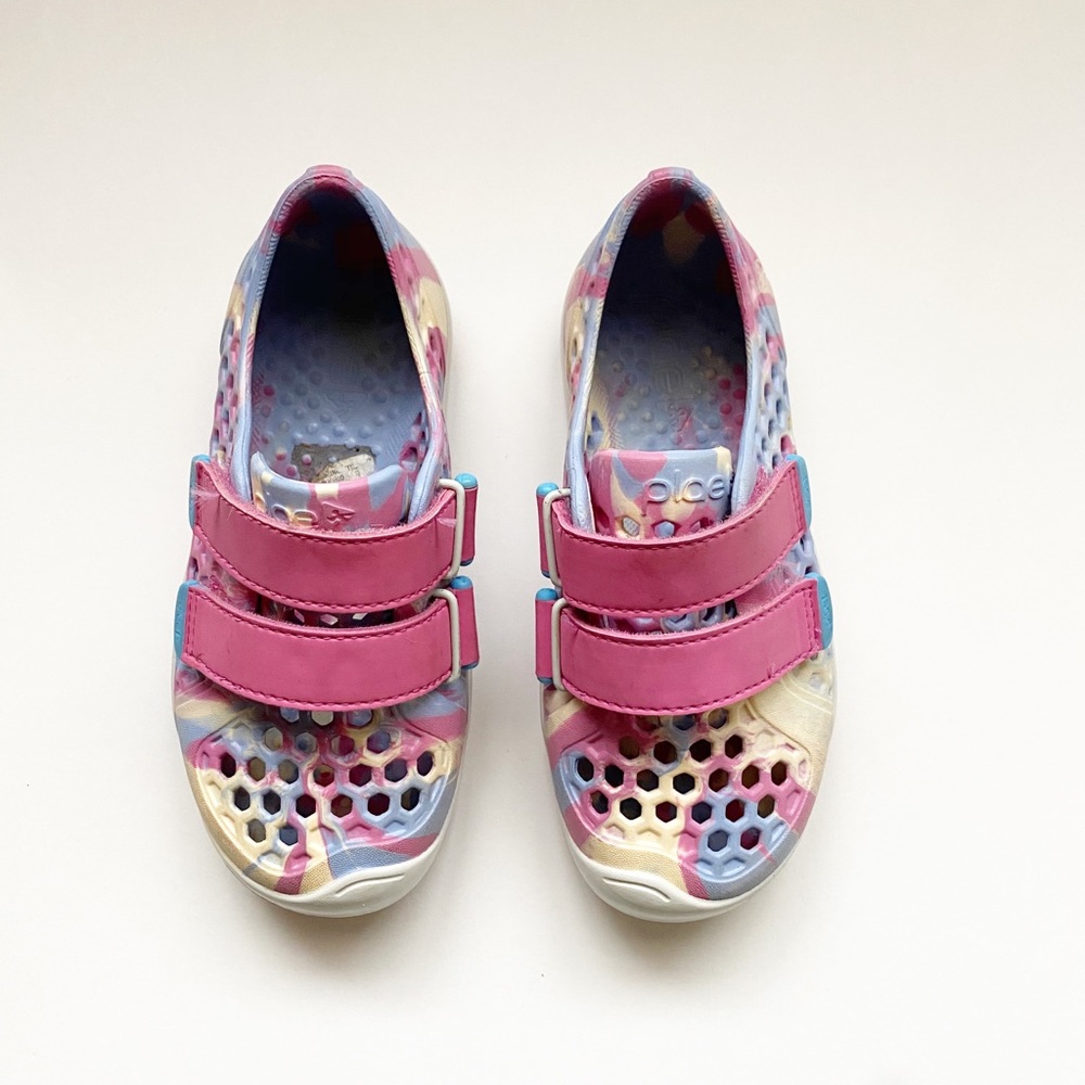 Plae Mimo style sneakers